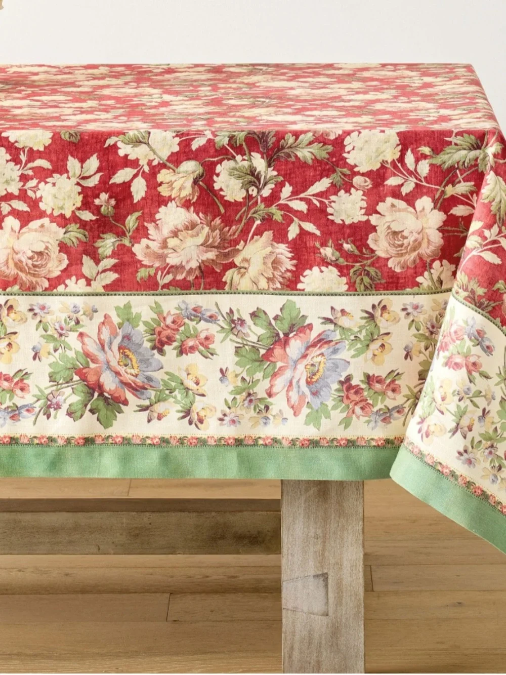 NWOT Pottery Barn Anne Floral Cotton Tablecloth French Country/Farmhouse 70x108